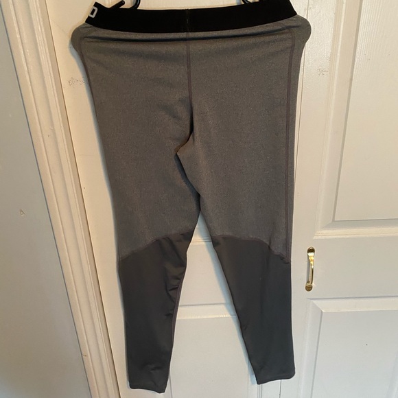 Nike leggings - Picture 2 of 2